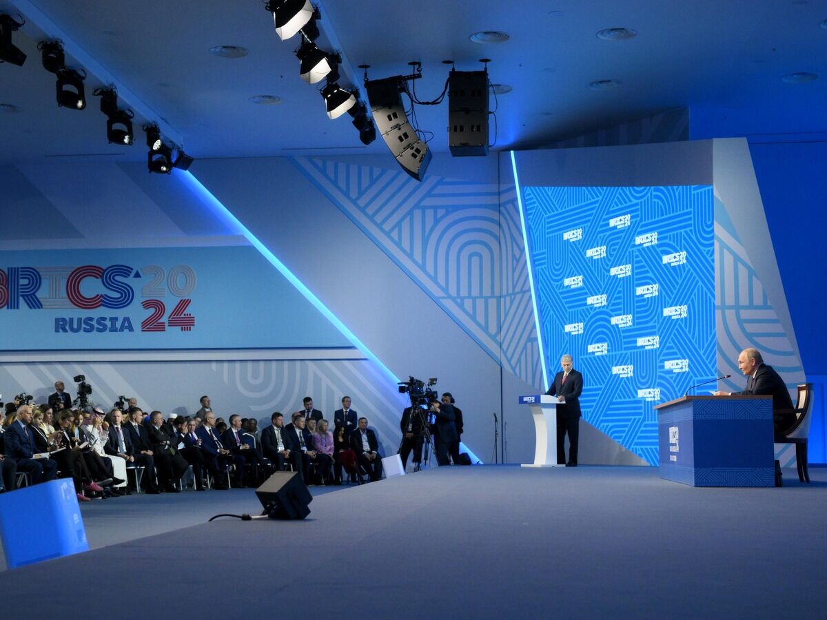    Президент РФ Владимир Путин на пресс-конференции в рамках XVI саммита БРИКС в Казани© Фотохост-агентство brics-russia2024.ru