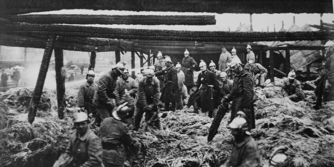 ОГНЕННЫЕ СМЕРЧИ НАД НЕВОЙ,НАД ЗЕМЛЕЙ и ПОДЗЕМНЫЙ ПОЖАР