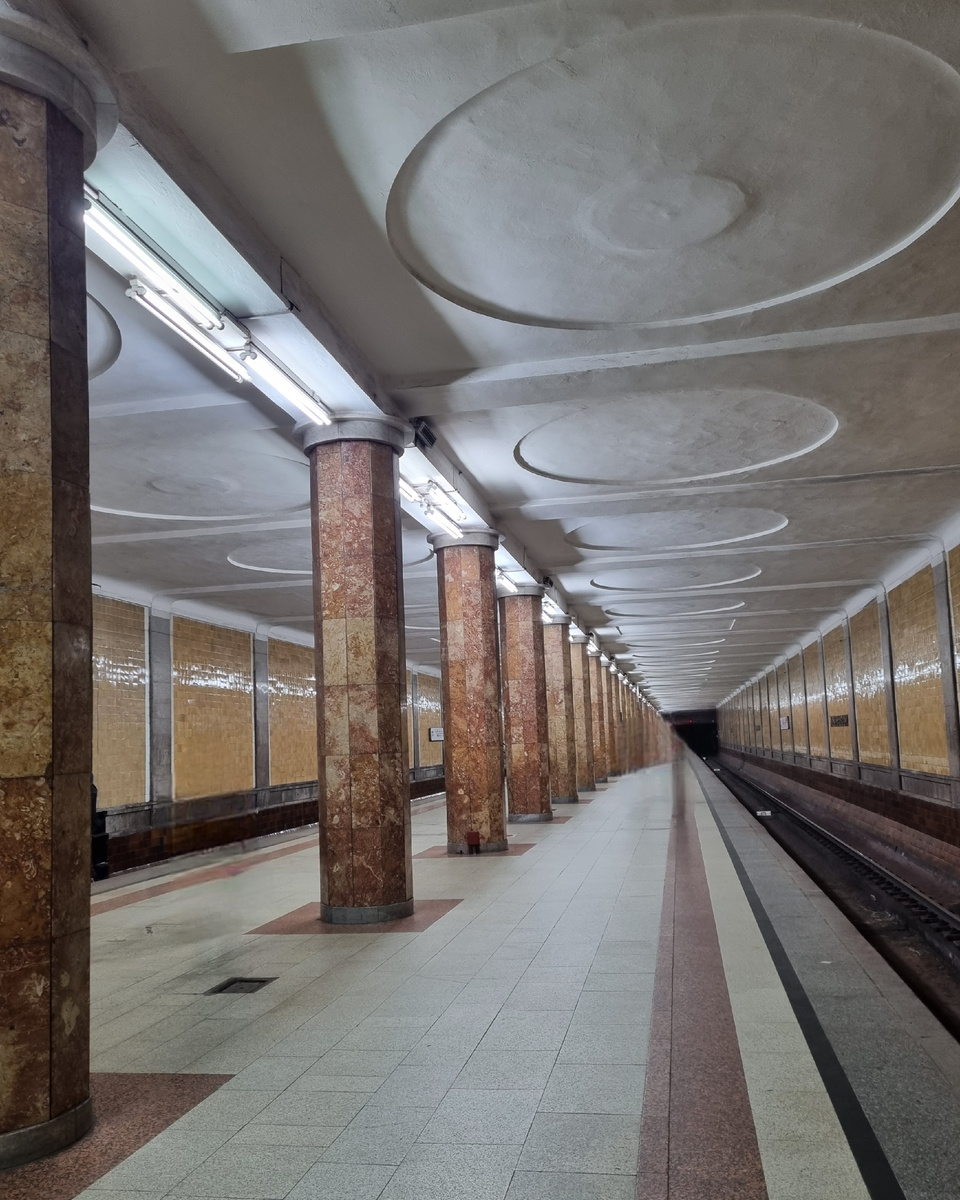 Станция метрополитена Красносельская. Фото автора статьи.