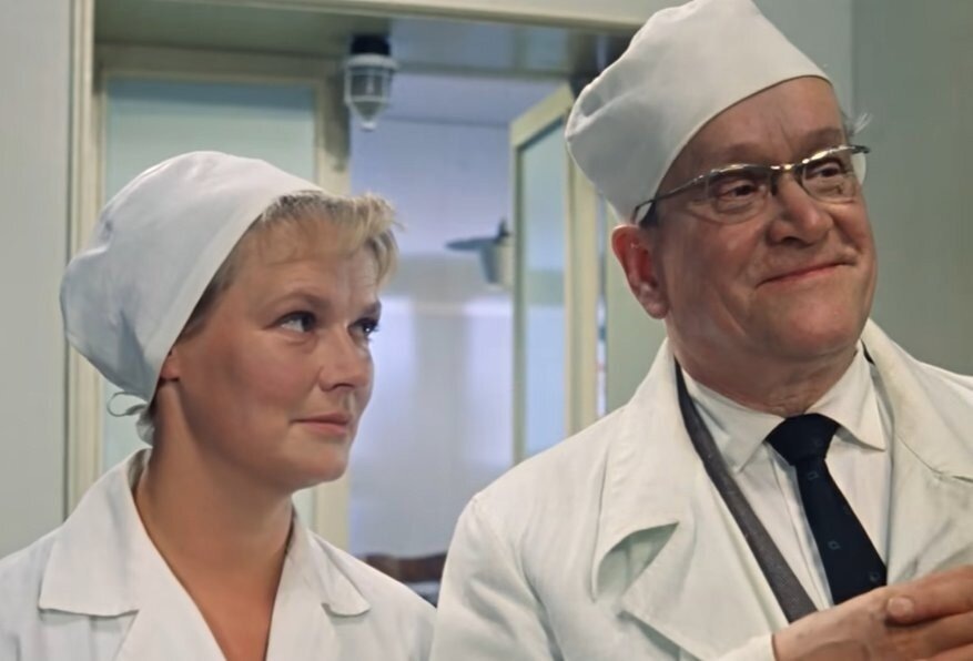 Кадр из фильма "Кавказская пленница"