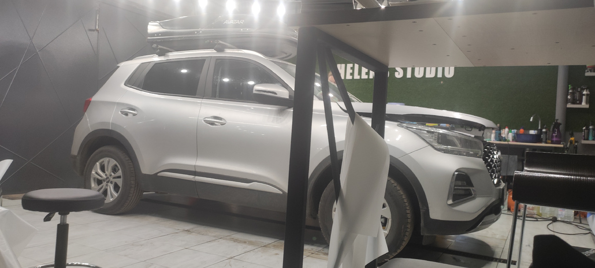 Процесс бронирования капота в Helen's Studio