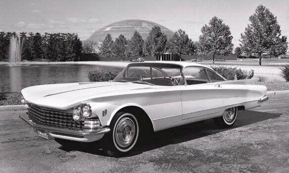 В 1957-60 годах Buick и Pininfarina объединились, чтобы создать потрясающее "экспериментальное" купе под названием Skylark III.