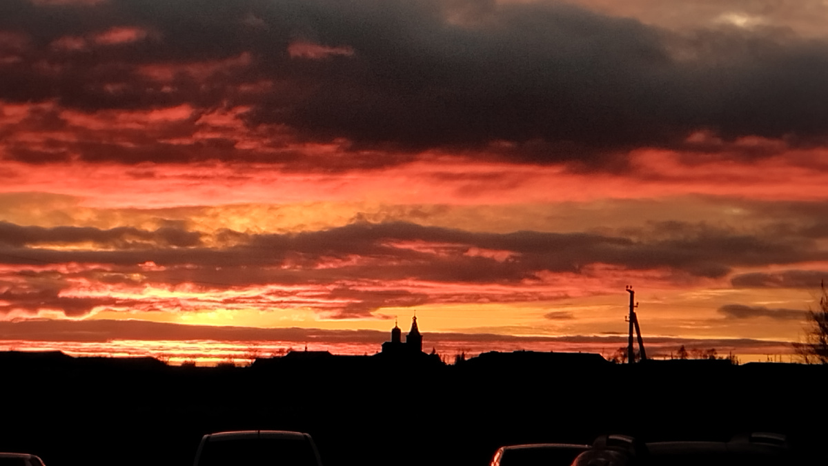 Чудно, красиво, необычно. Солнышко встаёт