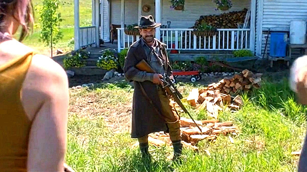 Фрэнк Грилло: - Нет-нет, не я тут главный. Я просто дровишки поколоть нанялся, да так, в роли третьего плана помелькать.