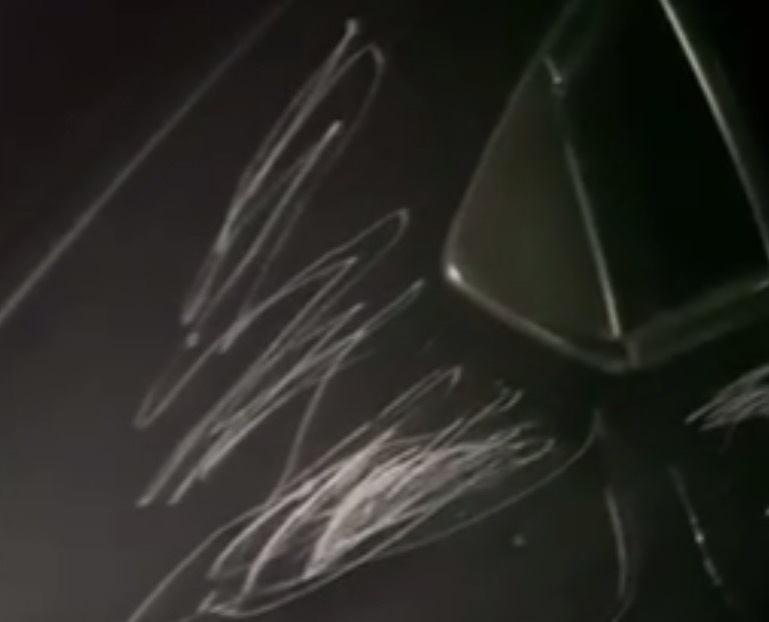    Повреждения авто