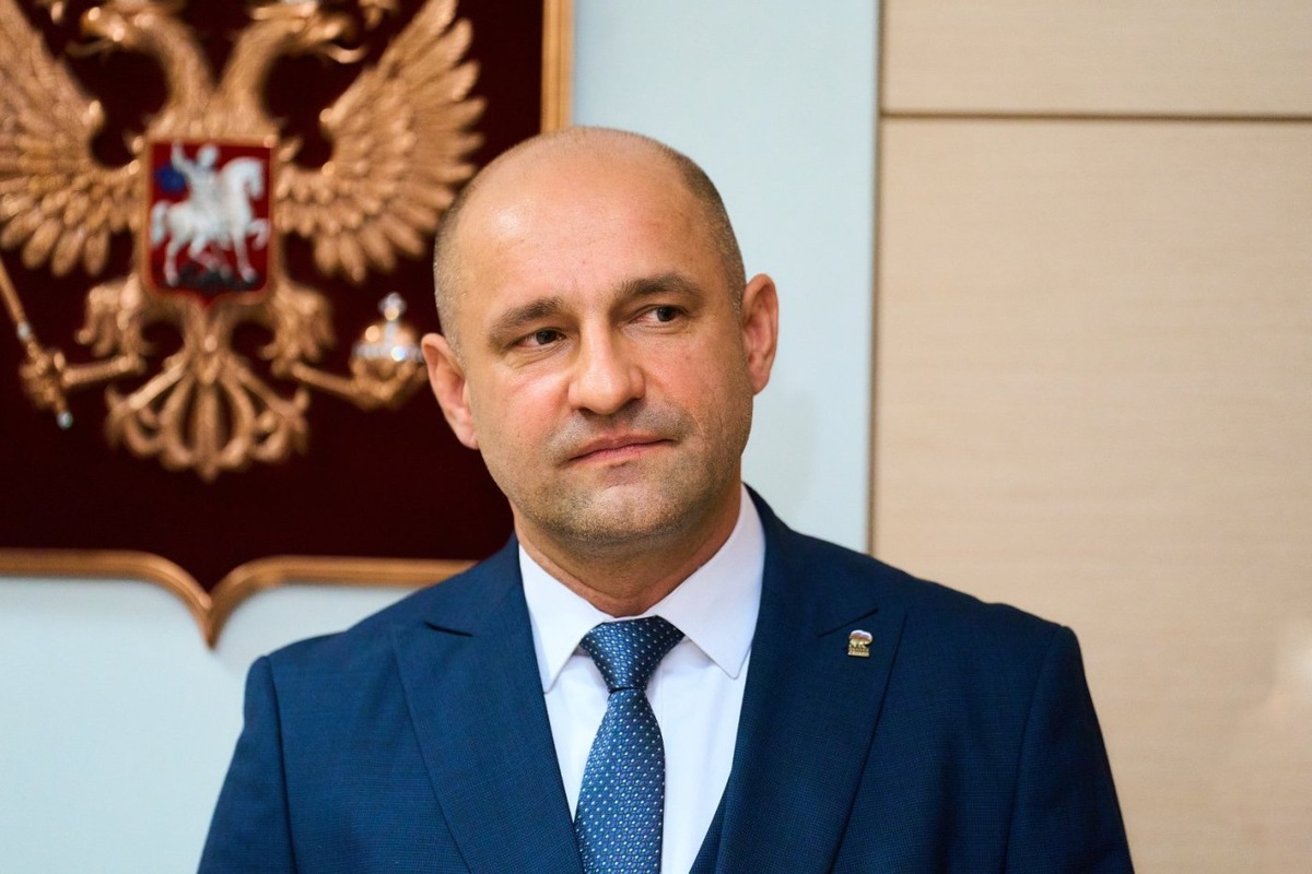    В Югре Артём Жога познакомится с мощностями крупнейших нефтегазовых предприятий страны