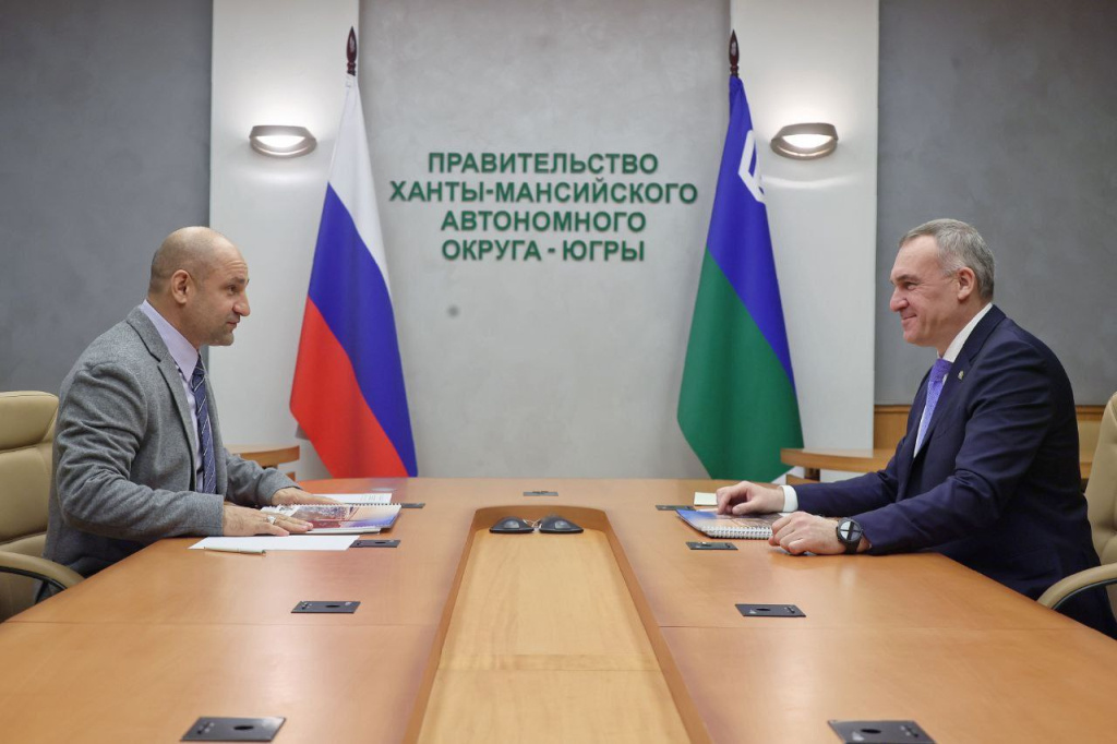    Полпред Жога провёл встречу с Губернатором Югры