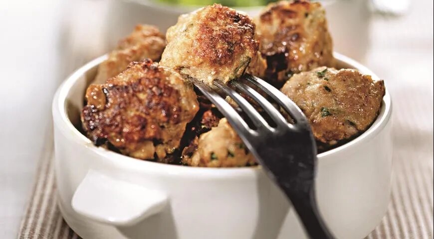   Котлеты по-гречески (кефтедес)