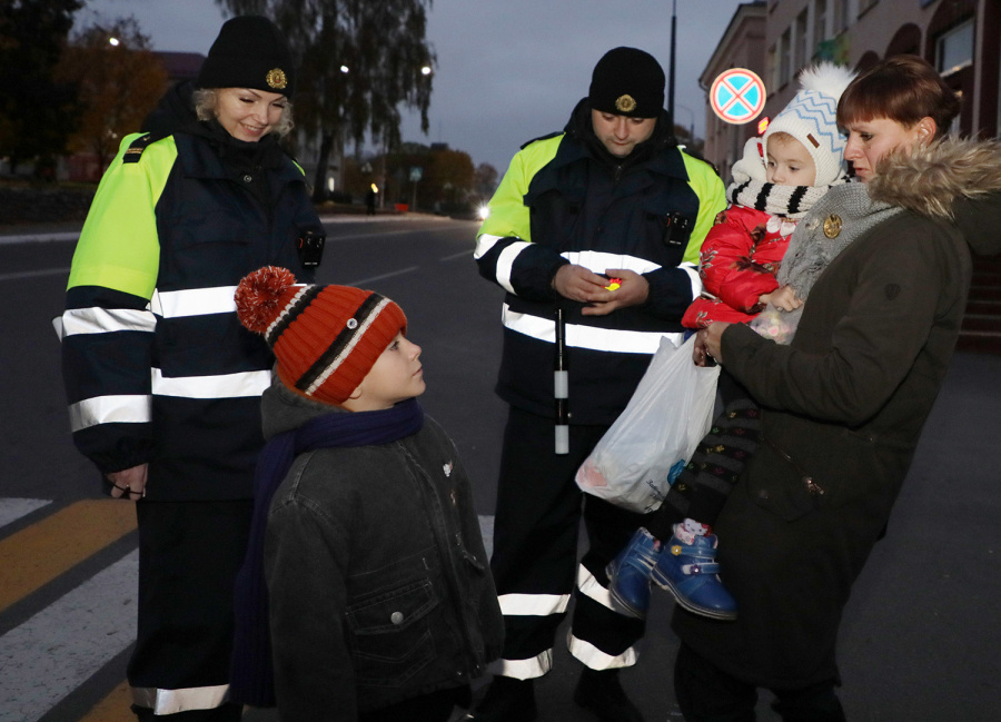     Стражи дорог Копыльщины провели комплекс профилактических мероприятий "Безопасные каникулы"