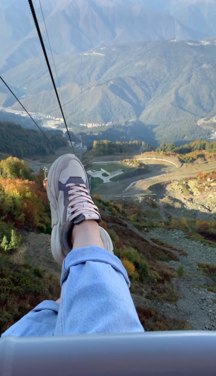 вид с канатки Роза Хутор