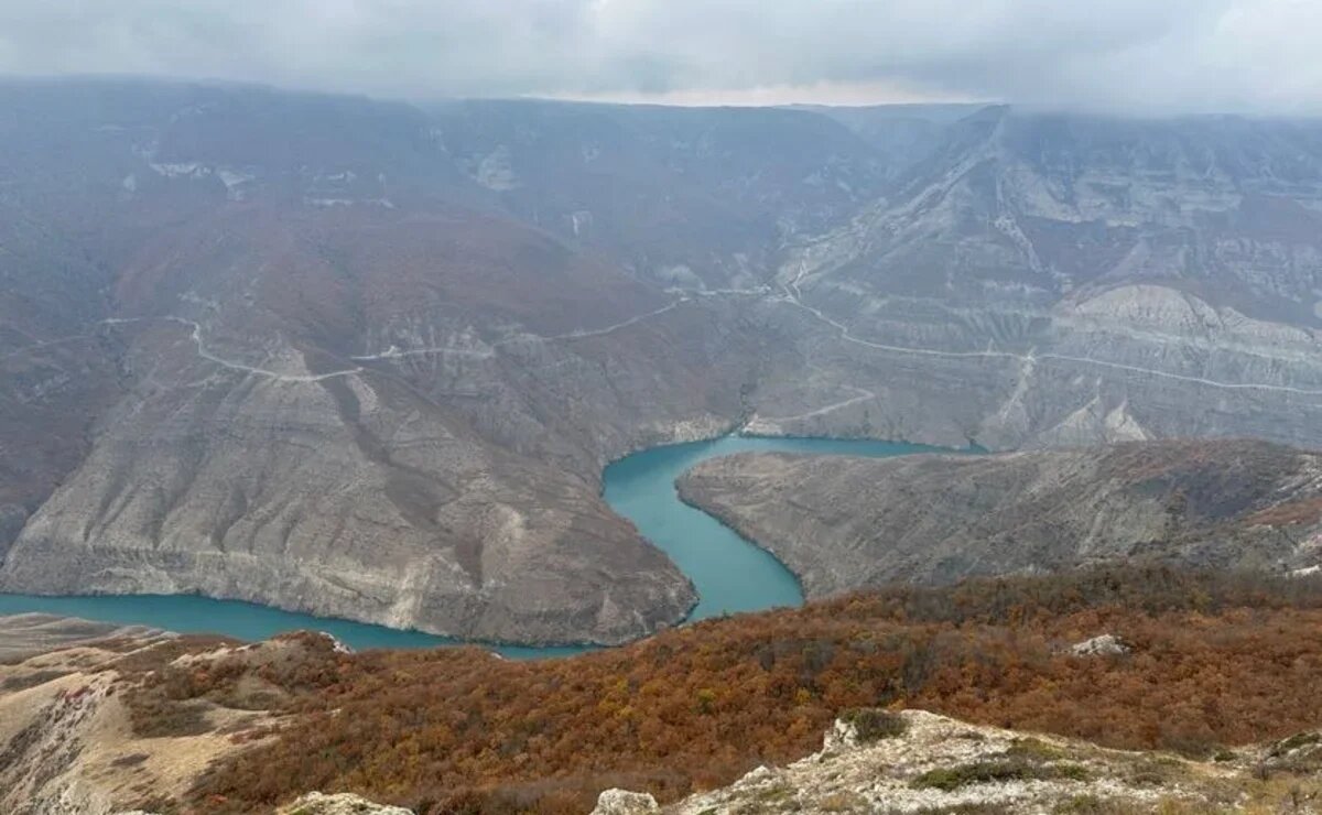    Петербуржцы намерены спрятаться от холодной осени в Дагестане