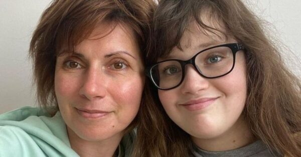    Светлана Зейналова с дочерью, фото: thevoicemag.ru