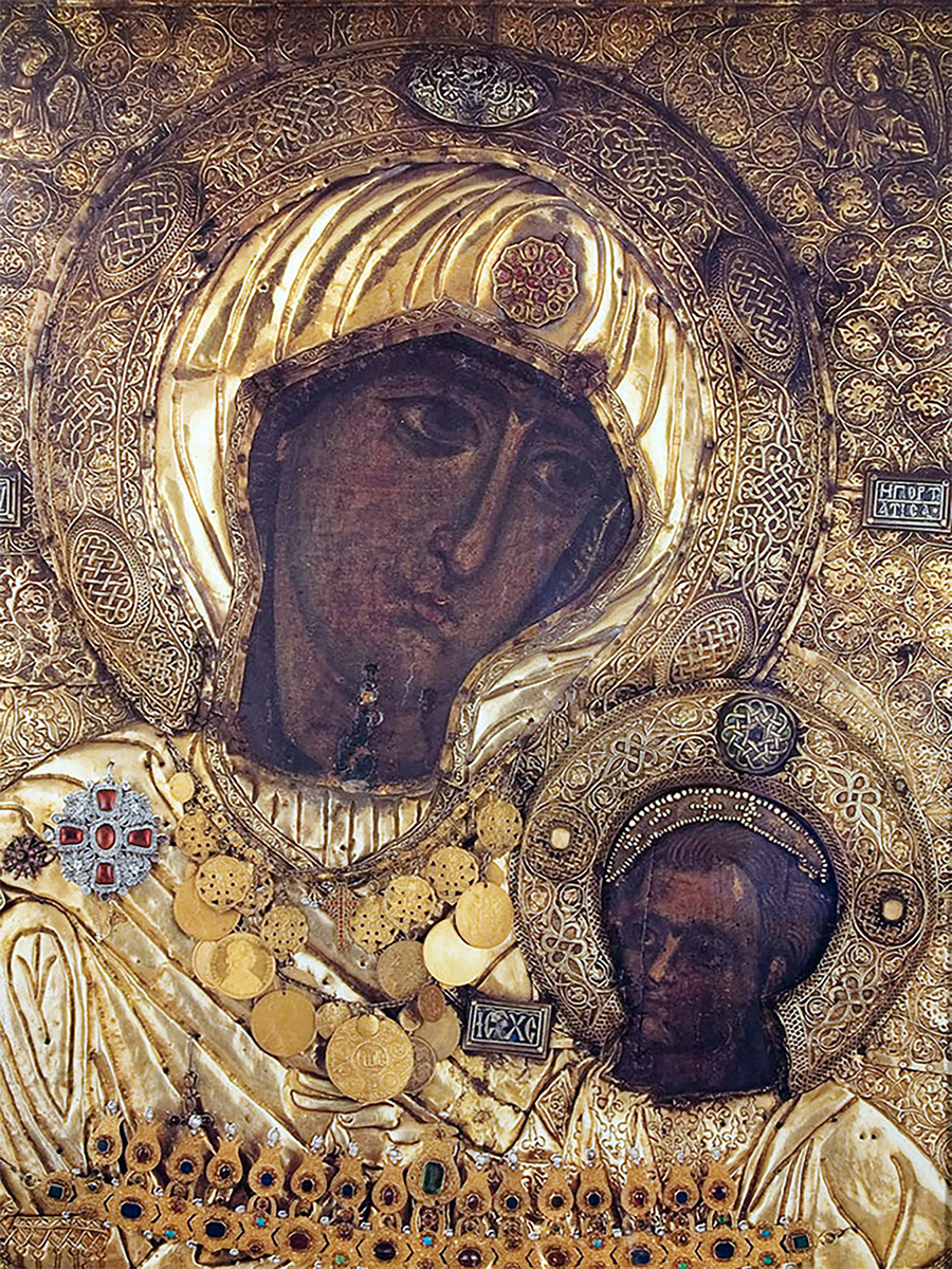 26 октября празднуется Иверская икона Божией Матери (принесение в Москву в 1648 году). Изображение из открытых источников.