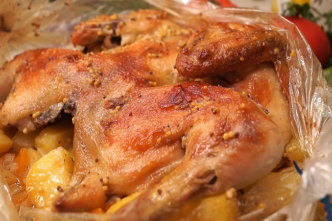    Курица с картофелем в рукаве