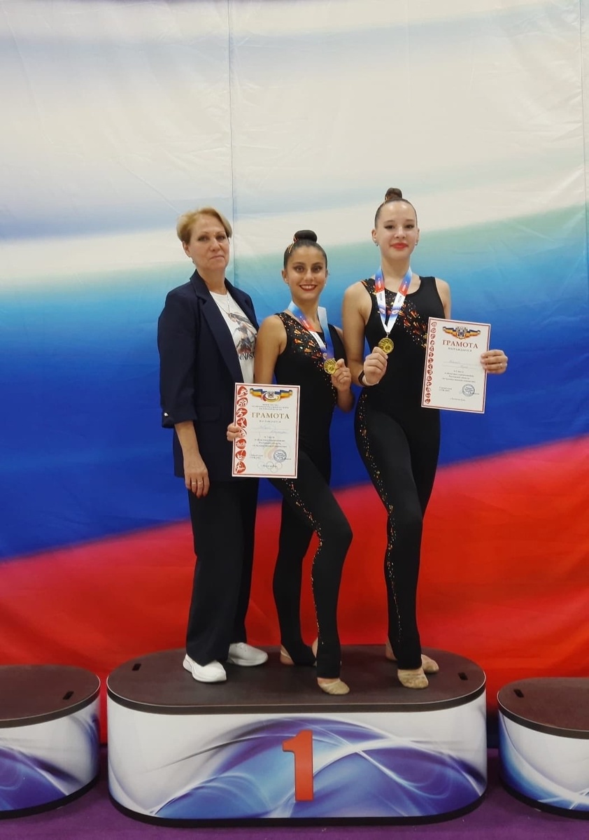 С тренером Ириной Аникиной на первом месте Кубка Ростовской области 