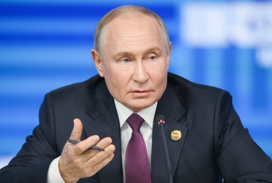    Владимир Путин на пресс-конференции в рамках XVI саммита БРИКС в Казани