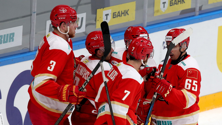    «Куньлунь» занимает последнее место в турнирной таблице Западной конференции КХЛ.ХК «Куньлунь»