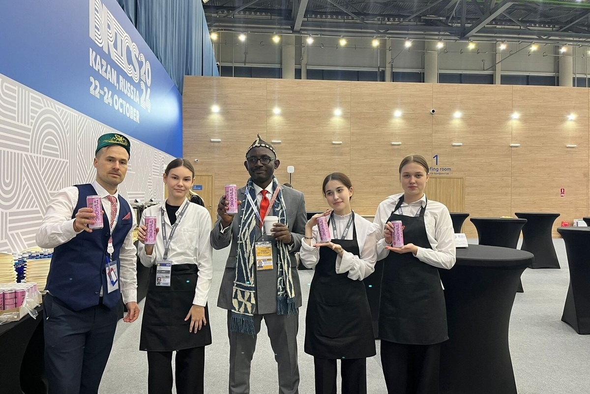     Российский бренд полезных лимонадов стал напитком международного саммита БРИКС 2024 в Казани