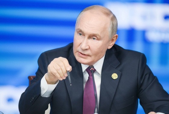    Владимир Путин на пресс-конференции в рамках XVI саммита БРИКС в Казани