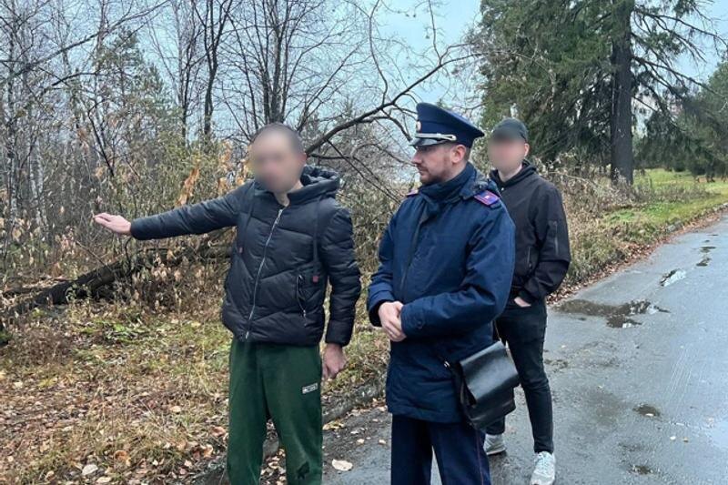    СКР по Свердловской области / Один из подозреваемых на следственном эксперименте