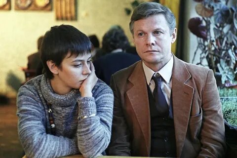 Елена Сафонова и Виталий Соломин. Кадр из фильма «Зимняя вишня»