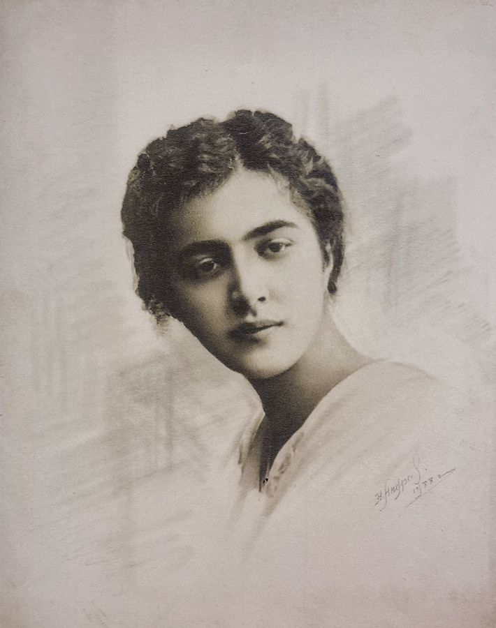 Николай Андреев. Юлия, 1933.