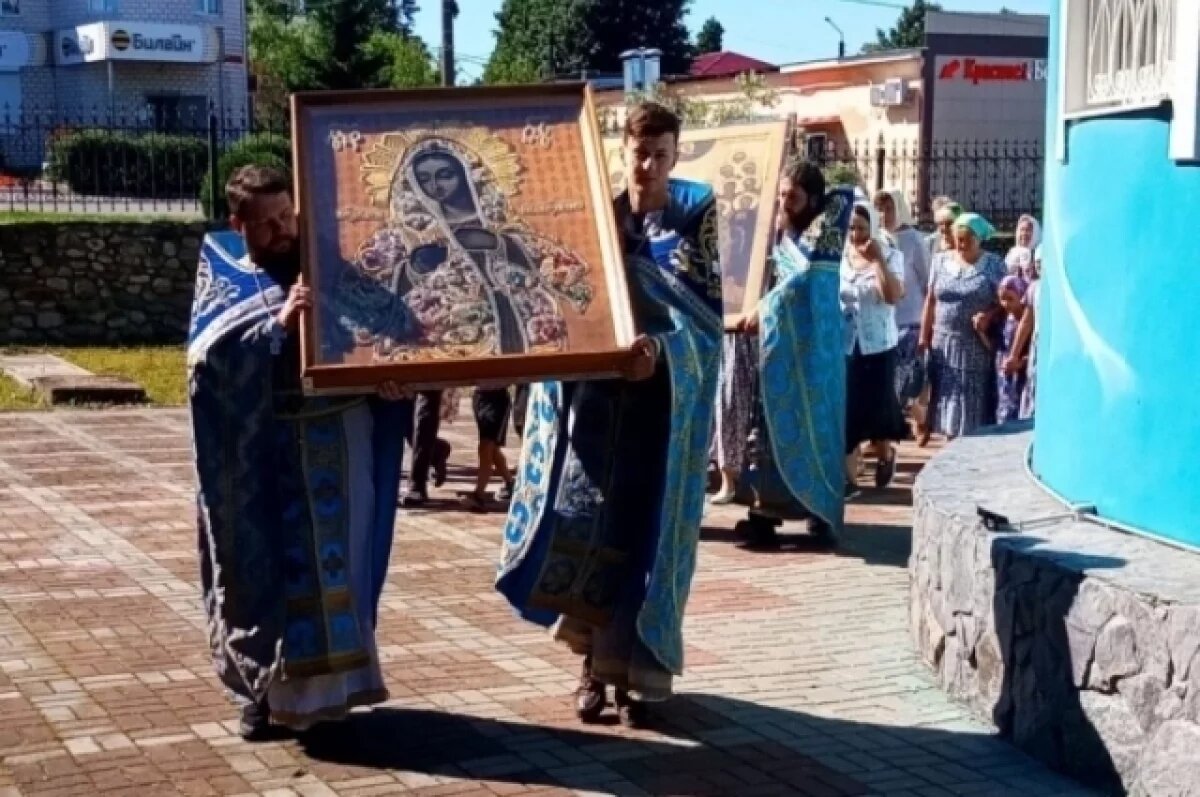    Крестный ход с чудотворной иконой по Калужской Епархии.