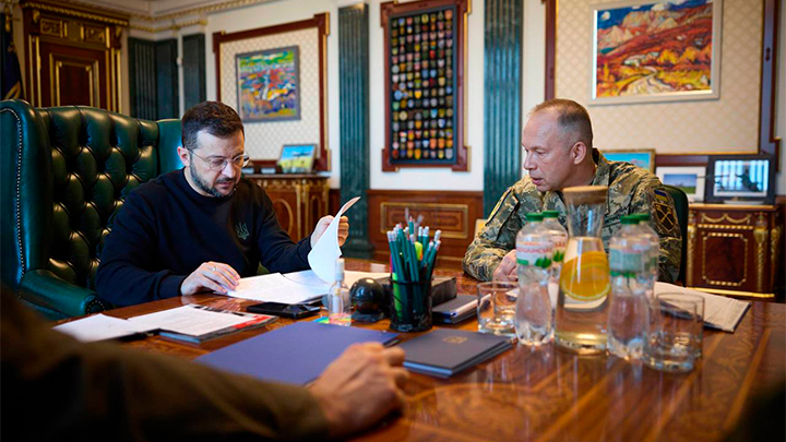    Кто там нам противостоит? Сырский - великоросс, Зеленский - еврей. Кто из них, спрашивается, украинец? ТГ-канал Zelensky