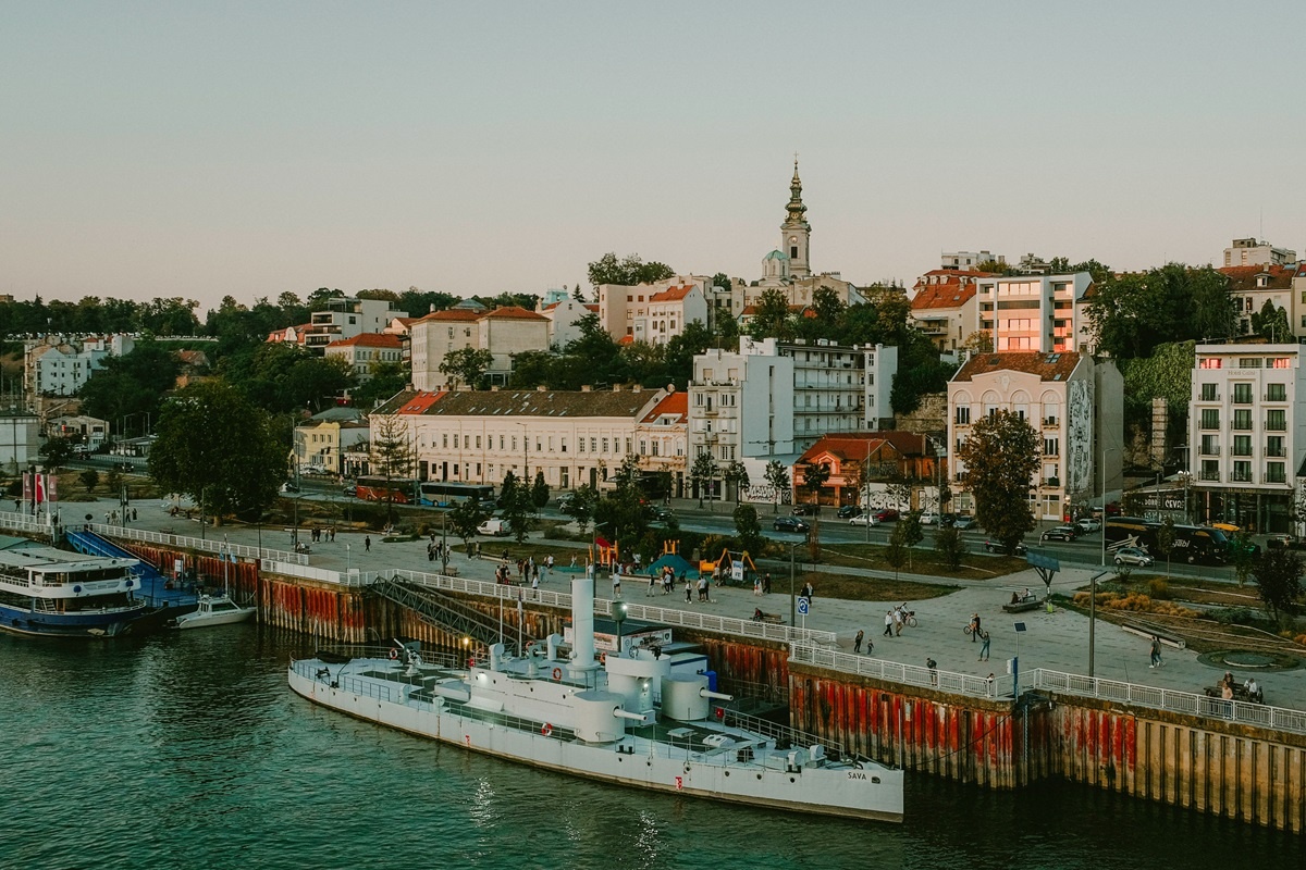 Вулин назвал народы Сербии и России «братскими».  Фото: unsplash.com