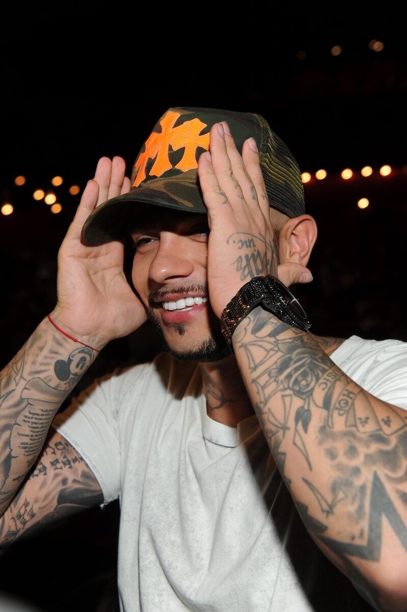 Источник фото https://theday.ru/krasota-zdorovie/beauty-gid/100-zvezdnyih-tatuirovok/