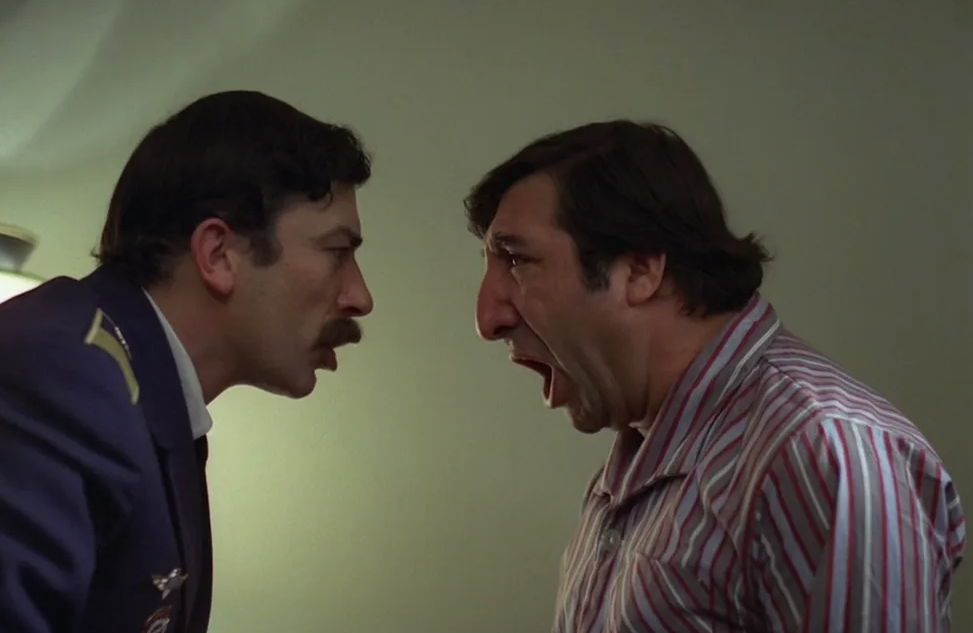 Вахтанг Кикабидзе и Фрунзик Мкртчян. Кадр из "Мимино"