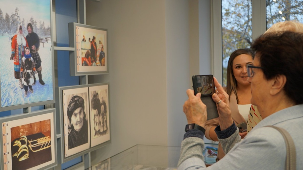    Госархив Югры торжественно открыл выставку в честь трудовых династий округа