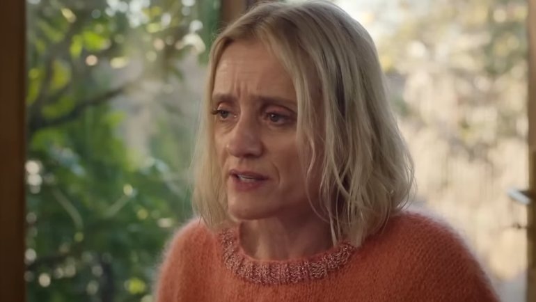    Кадр из сериала «Заговор сестер Гарви», реж. Ребекка Гатуард / Apple TV+