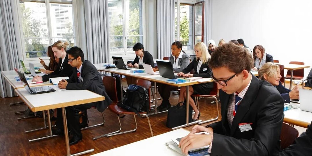 Программа Swiss Maturité: полное среднее образование в Швейцарии