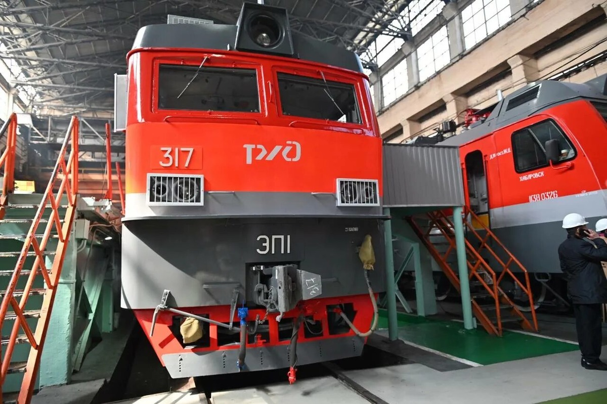 В цехе Улан-Удэнского ЛВРЗ – филиала холдинга ЖДРМ. Источник: Официальный сайт полномочного представителя Президента РФ в ДФО