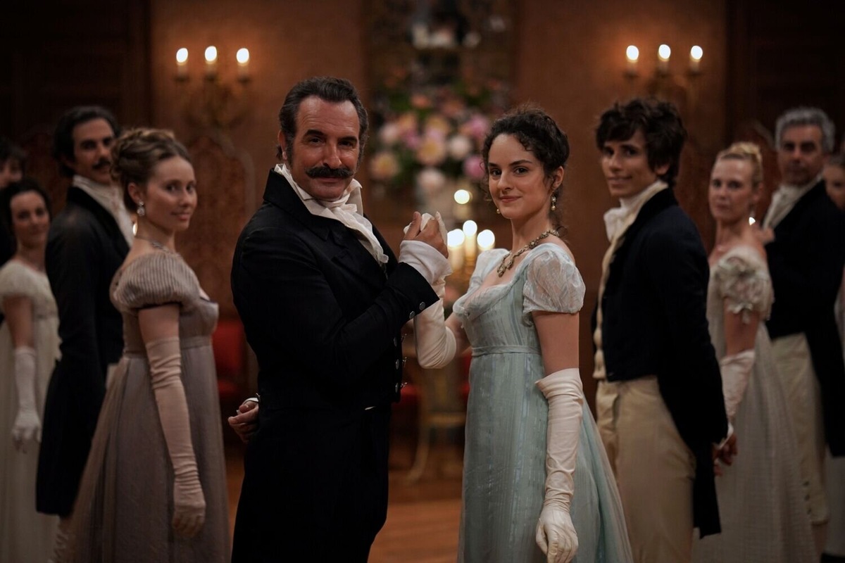 Капитан Невиль - завидный жених и его прекрасная возлюбленная Полин