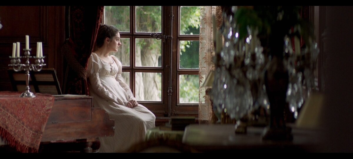 Не получая вестей от Невиля, Полин совсем затосковала