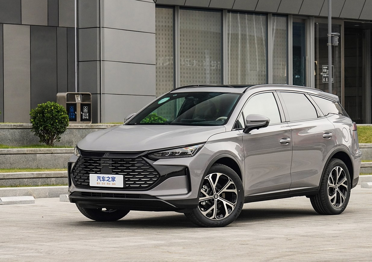 Обновленный BYD Tang DM-i 2025 