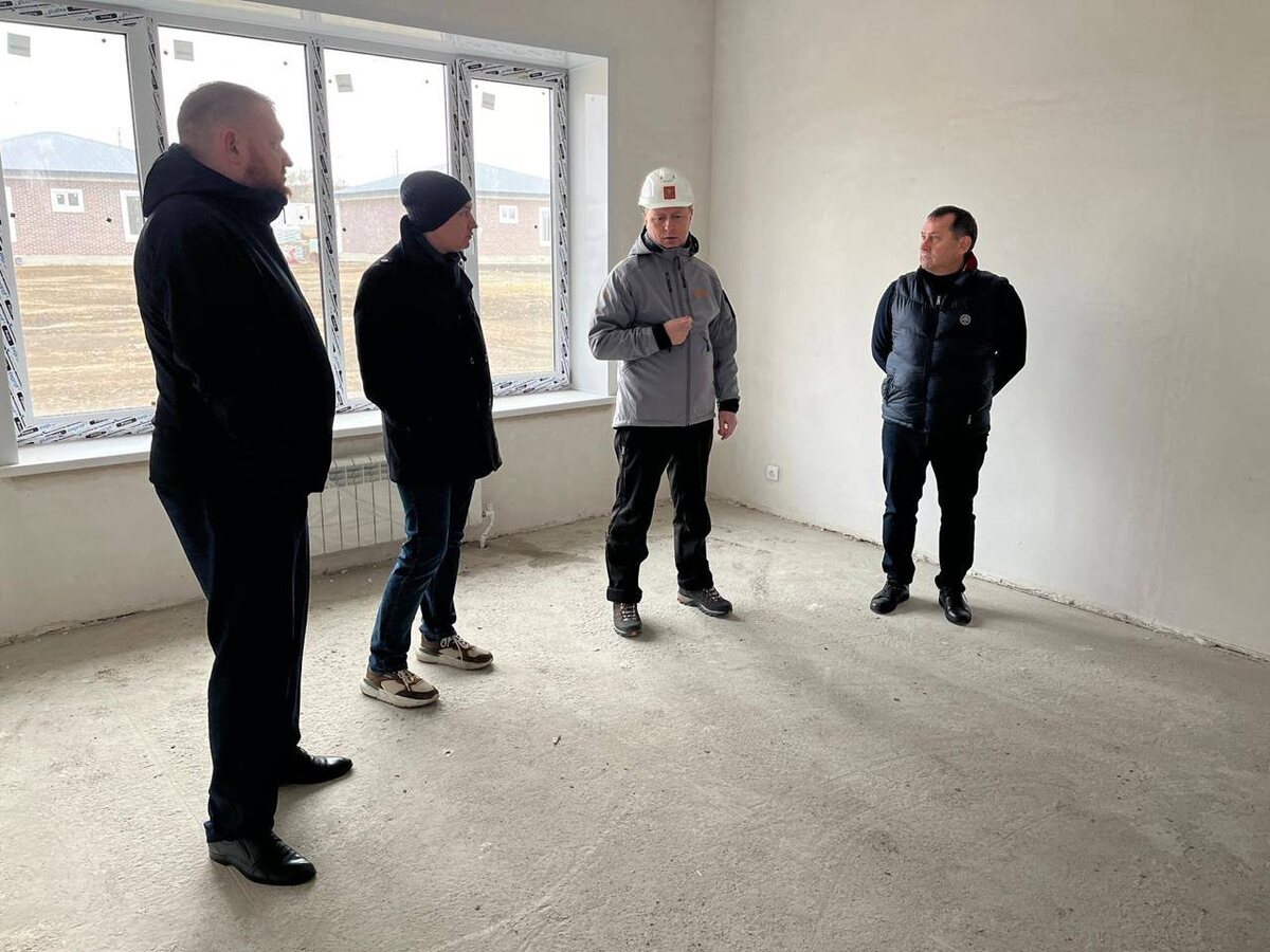  📷    Александр Полухин посетил строительную площадку ЖК «Звездный» в Орске Кристина Просвиркина