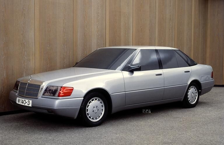 Mercedes-Benz S600 W140