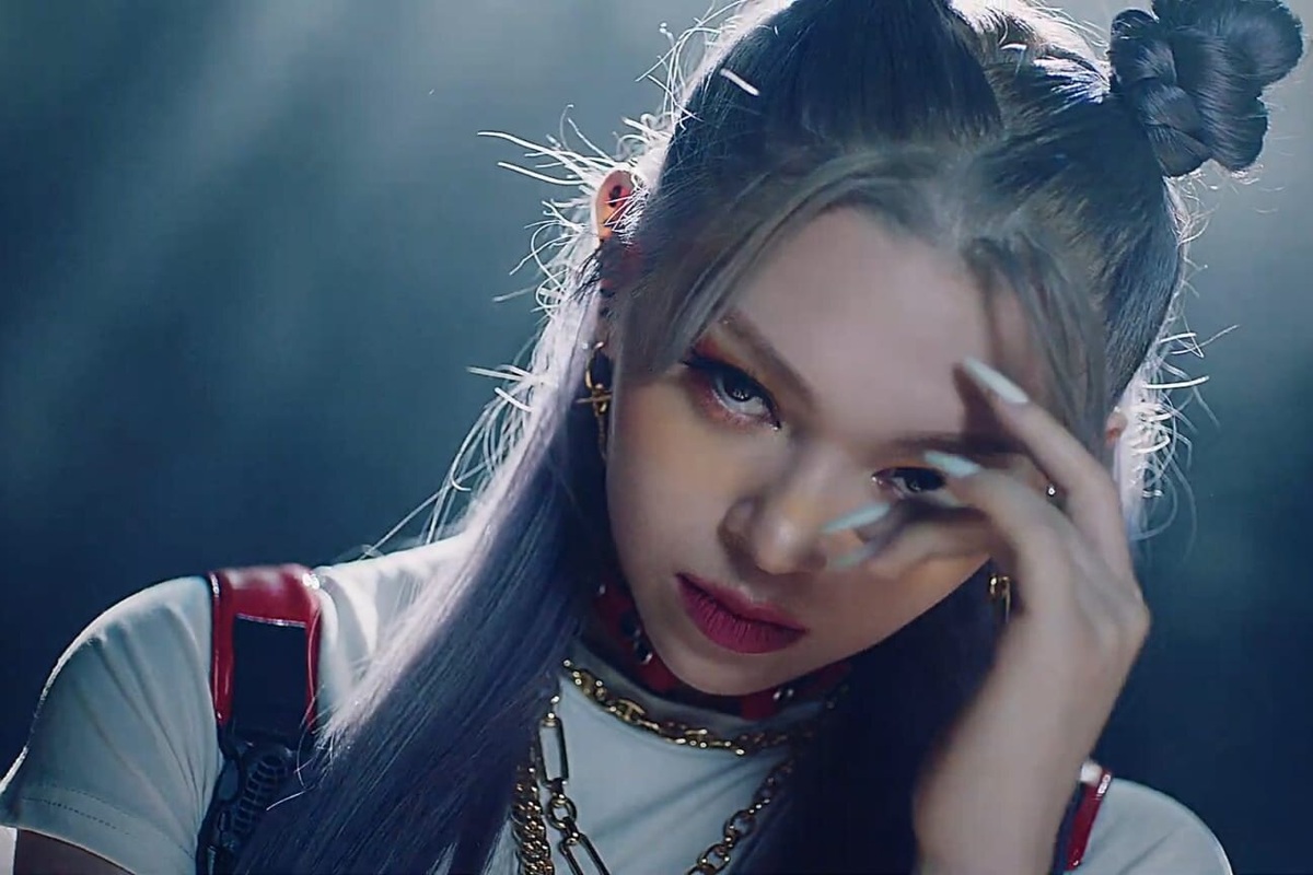     Умер после года борьбы с раком отец певицы k-pop Алексы