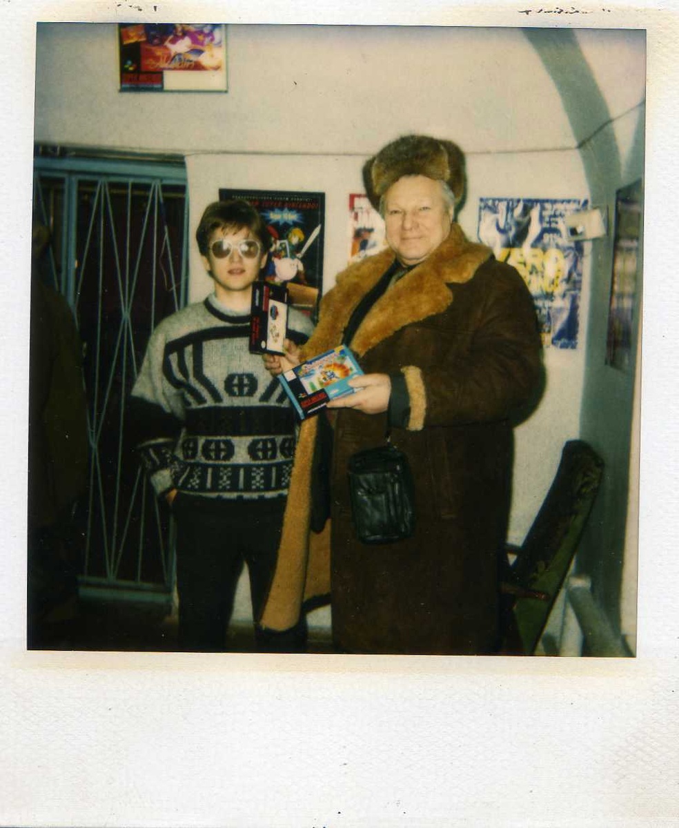 Покупатель в магазине Dendy