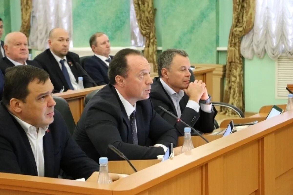    Коммунисты устроили скандал на заседании Брянской областной думы