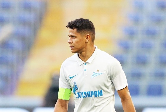     Дуглас Сантос