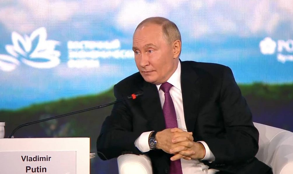   Президент РФ - Владимир Владимирович Путин.