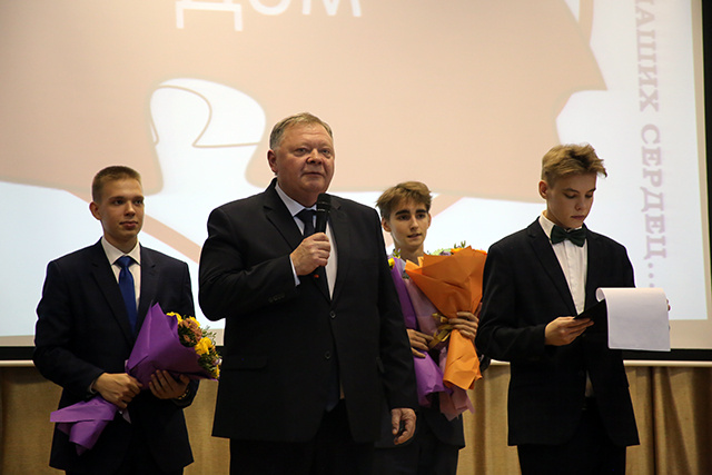 Гимназии №8 в Твери исполнилось 85 лет