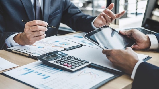    Россия прорабатывает снятие ограничения на инвестиции из недружественных стран Роман Захаров