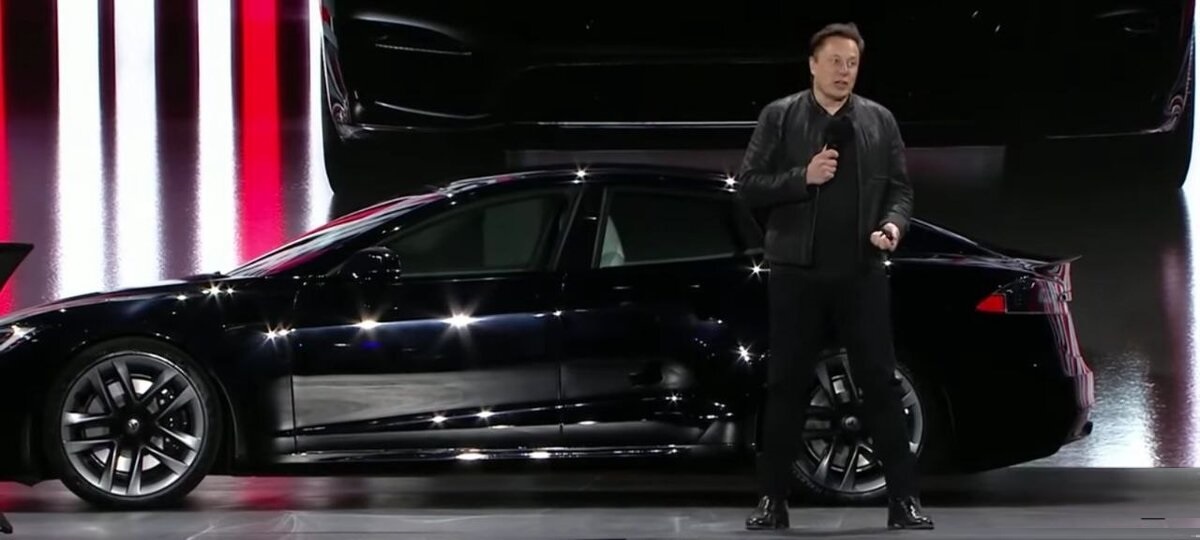 Илон Маск презентует Tesla Model S Plaid