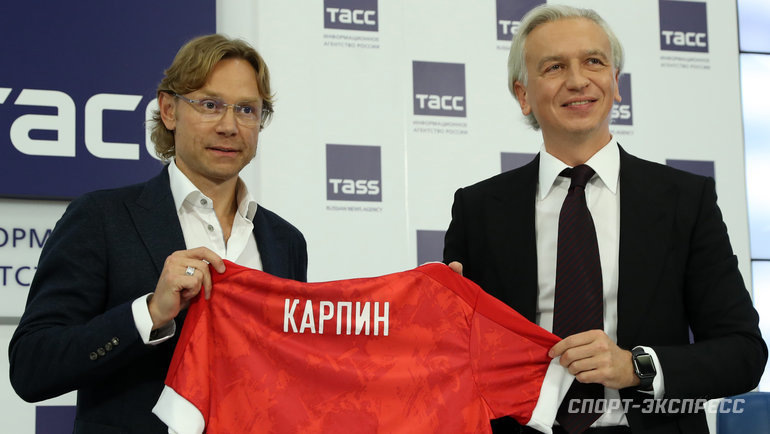 Валерий Карпин и Александр Дюков. Фото СЭ 
 