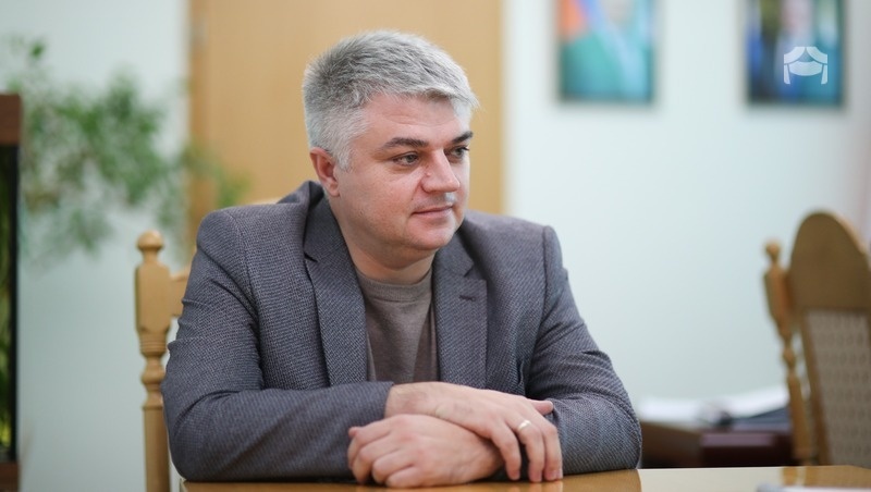    Министр молодёжной политики региона Вячеслав Коршун Фото: ИА «Победа26»